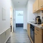Relax-apartments - Indoor-pool - Sauna - Kueche - Kostenlos Parken - Balkon - Teilweise Massagesessel - 85 Zoll Smart-tv Schonach im Schwarzwald