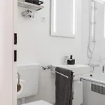 Relax-apartments - Indoor-pool - Sauna - Kueche - Kostenlos Parken - Balkon - Teilweise Massagesessel - 85 Zoll Smart-tv * Schonach im Schwarzwald