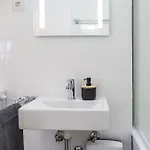 Relax-apartments - Indoor-pool - Sauna - Kueche - Kostenlos Parken - Balkon - Teilweise Massagesessel - 85 Zoll Smart-tv Lägenhet Schonach im Schwarzwald