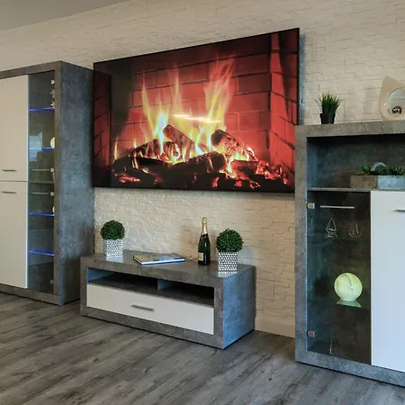 شقة Relax-apartments - Indoor-pool - Sauna - Kueche - Kostenlos Parken - Balkon - Teilweise Massagesessel - 85 Zoll Smart-tv سخوناخ