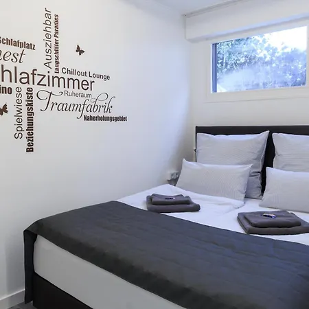 Relax-Apartments - Indoor-Pool - Sauna - Kueche - Kostenlos Parken - Balkon - Massagesessel - 85 Zoll Smart-Tv *