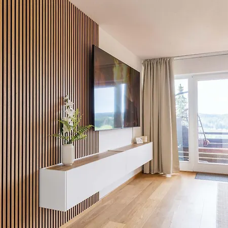 Relax-apartments - Indoor-pool - Sauna - Kueche - Kostenlos Parken - Balkon - Teilweise Massagesessel - 85 Zoll Smart-tv * سخوناخ