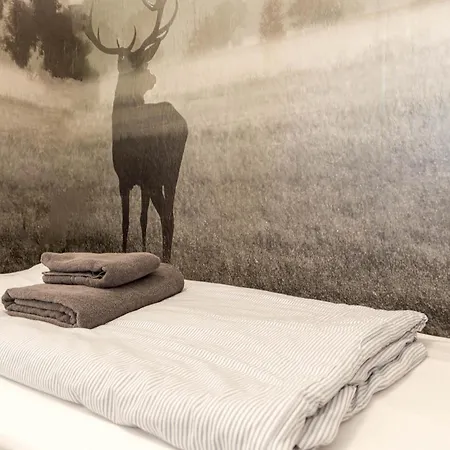 Relax-apartments - Indoor-pool - Sauna - Kueche - Kostenlos Parken - Balkon - Teilweise Massagesessel - 85 Zoll Smart-tv דירה