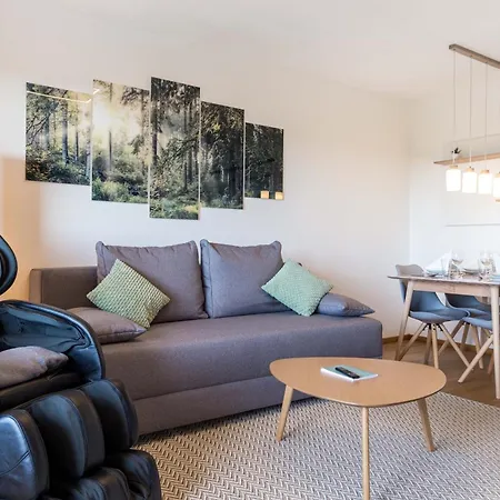 Relax-apartments - Indoor-pool - Sauna - Kueche - Kostenlos Parken - Balkon - Teilweise Massagesessel - 85 Zoll Smart-tv شقة *
