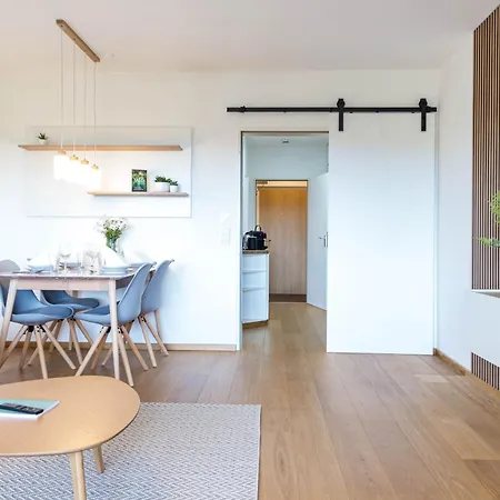 Apartment Relax-Apartments - Indoor-Pool - Sauna - Kueche - Kostenlos Parken - Balkon - Massagesessel - 85 Zoll Smart-Tv Schonach im Schwarzwald